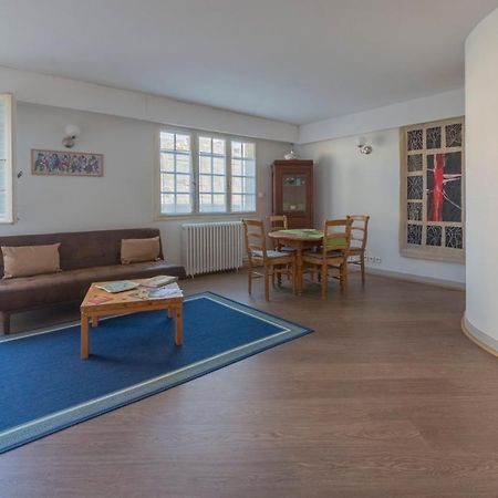 Appartement De Charme - Vue Sur Remparts - Wifi Gratuit - Parking Payant A Proximite Avignon Exteriör bild